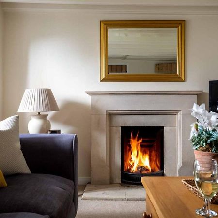 Weir Cottage Bourton-on-the-Water Esterno foto