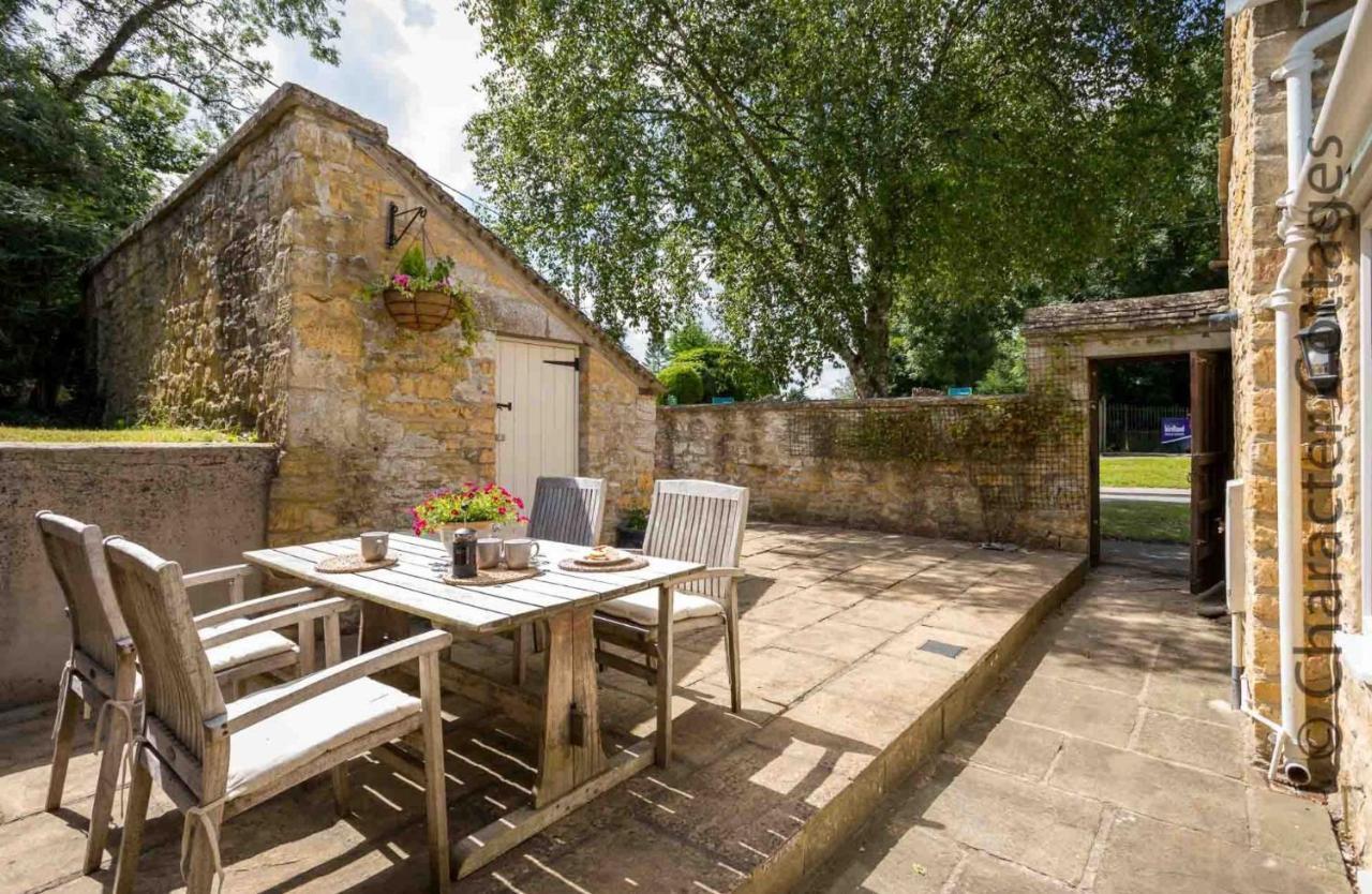 Weir Cottage Bourton-on-the-Water Esterno foto